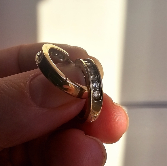 Peoples 10k Yellow Gold 14 Diamond Small Hoop Earrings 5.3g - Picture 7 of 8